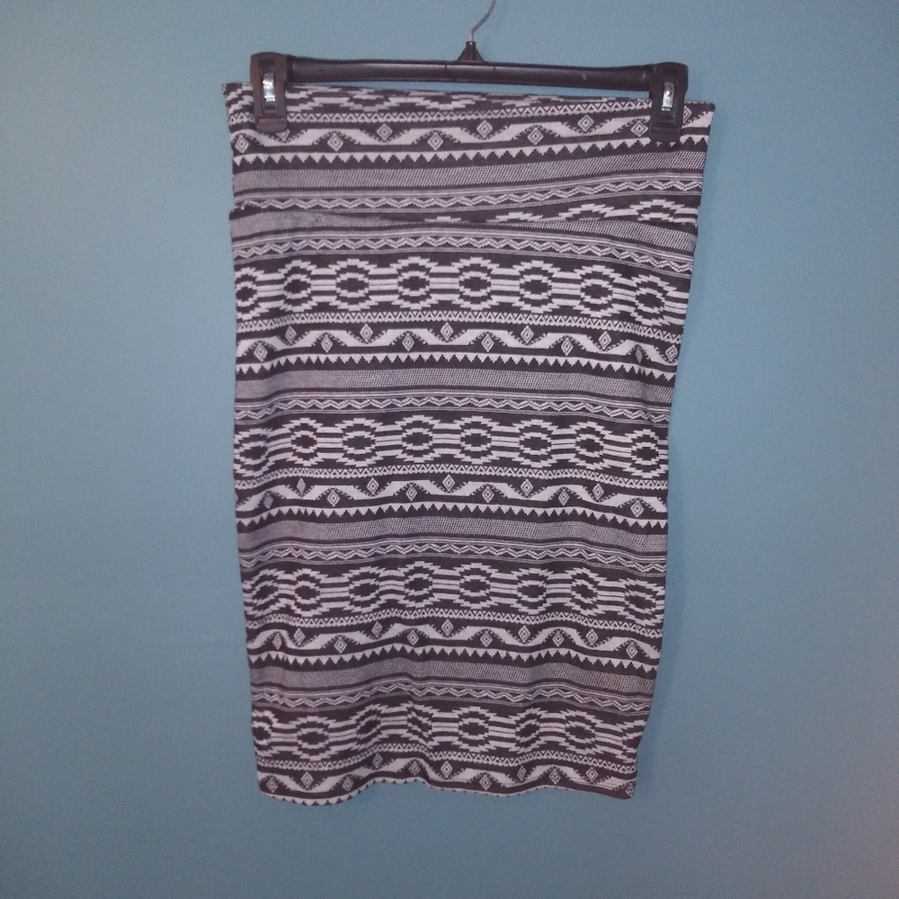 lularoe aztec pencil skirt B